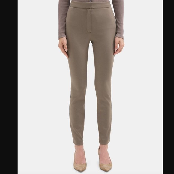 New THEORY Slim Trousers  Pant in Tech Stretch Knit BEIGE Women's size 8 - Picture 1 of 10